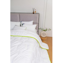 BAMBOO kołdra zimowa DUO antyalergiczna i antybakteryjna Biały 155x200cm - AMZ